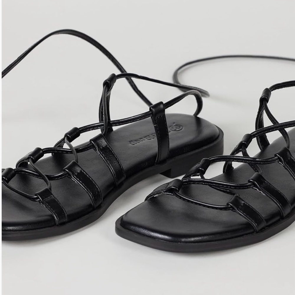 NWT Black Lace-Up Strappy Women's Gladiator Sandals - Picture 4 of 7